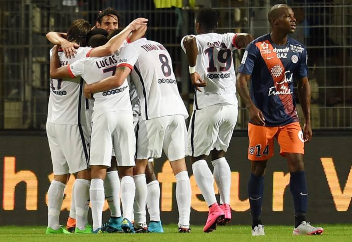 Jugadores del PSG celebran el único gol del partido. AFP PASCAL GUYOT