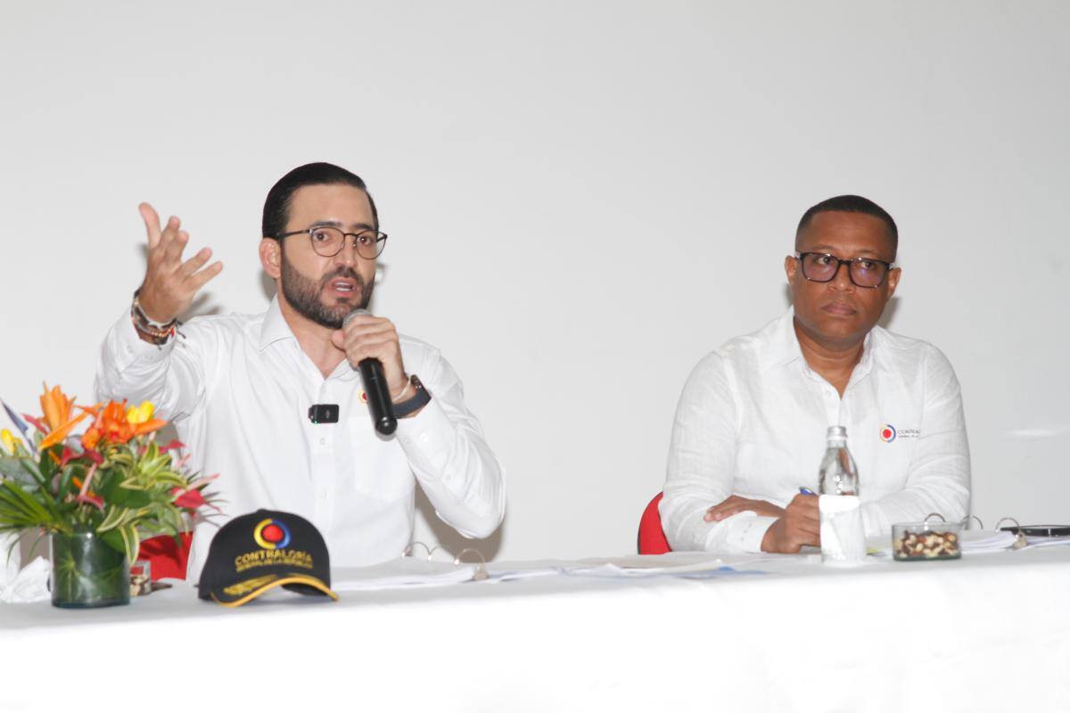 Advierten posible apagón financiero y energético en el país