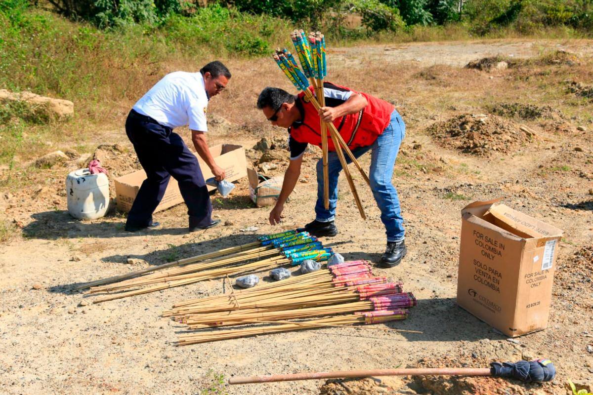Queman de manera controlada pólvora incautada en esta época decembrina