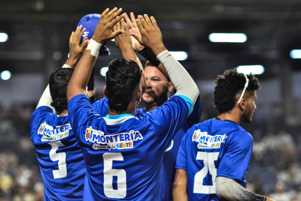 Vaqueros vapuleó a Caimanes y es líder de la Liga Profesional de Béisbol