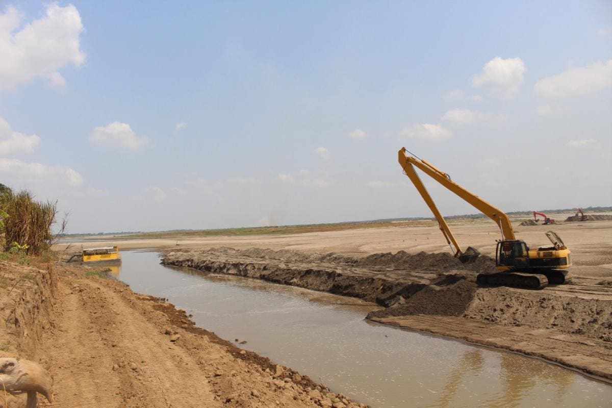 Gobernador Verano dice que garantizará el agua potable en Campo de la Cruz