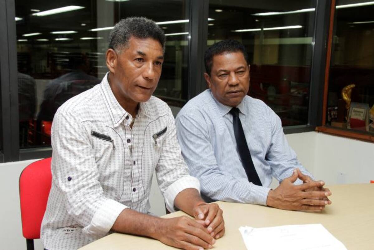 Óscar Bonilla y Nausicrate Pérez, promotores del movimiento ciudadano para eliminar peajes en Cartagena. Maruja Parra- El Universal.