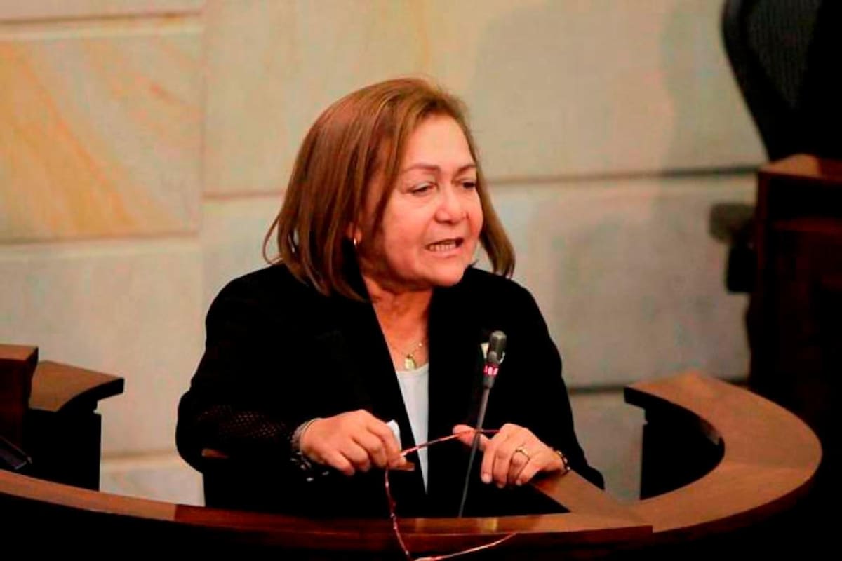 Corte Suprema de Justicia acusó a exsenadora por vínculos con paramilitares