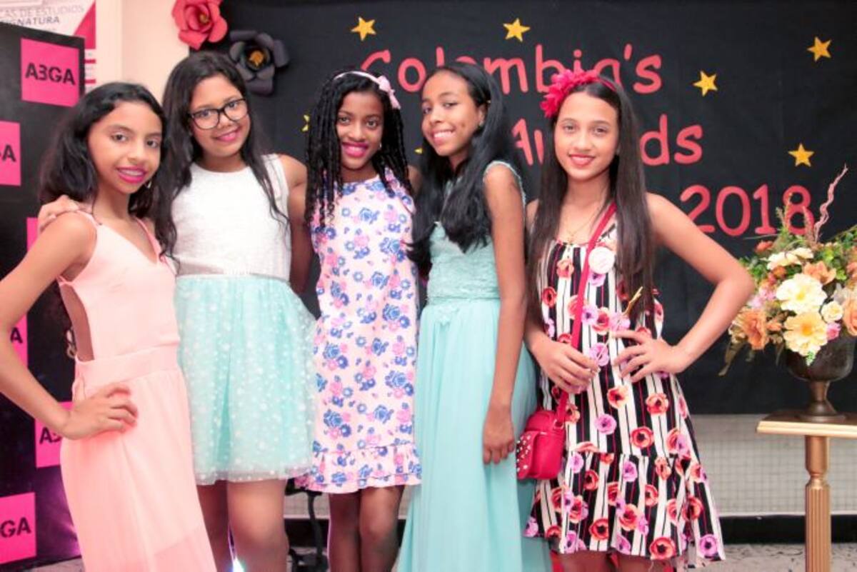 Valeria Corrales, Valentina Martínez, Nicole Navia, Alis García y Salomé Moreno Grandett.