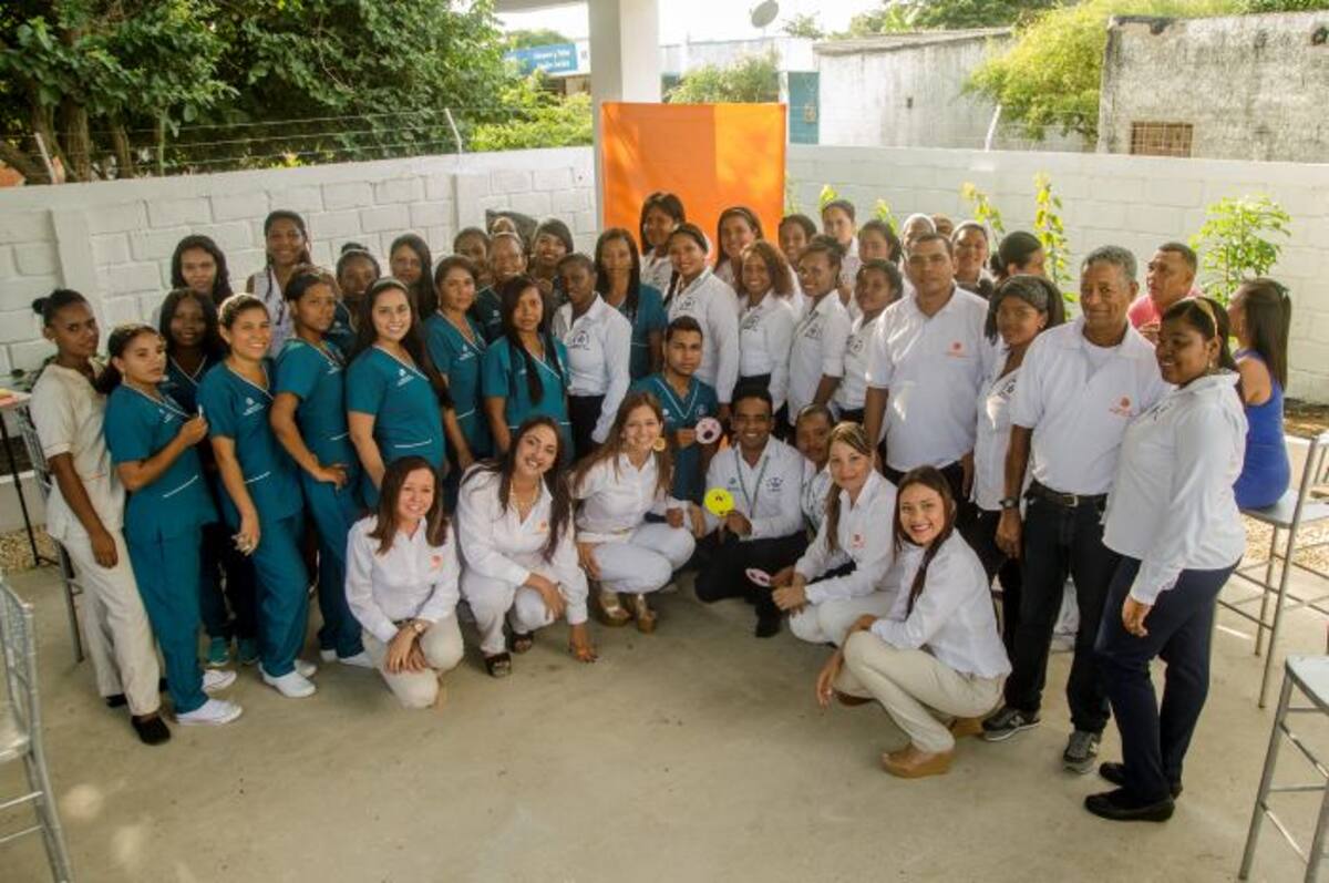 Serena del Mar y el Sena forman a aprendices de las comunidades de influencia del proyecto urbanístico. Cortesía