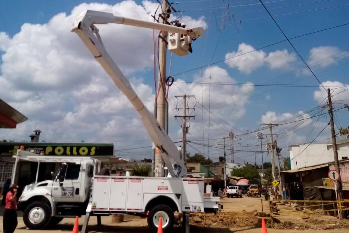 Afinia invierte $2.483 millones para optimizar servicio de luz en Arjona