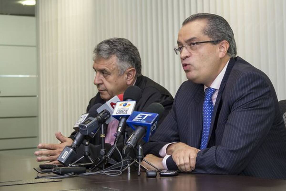 Ministro Fernando Carrillo y Ministro Consejero para el dialogo social Lucho Garzón. COLPRENSA