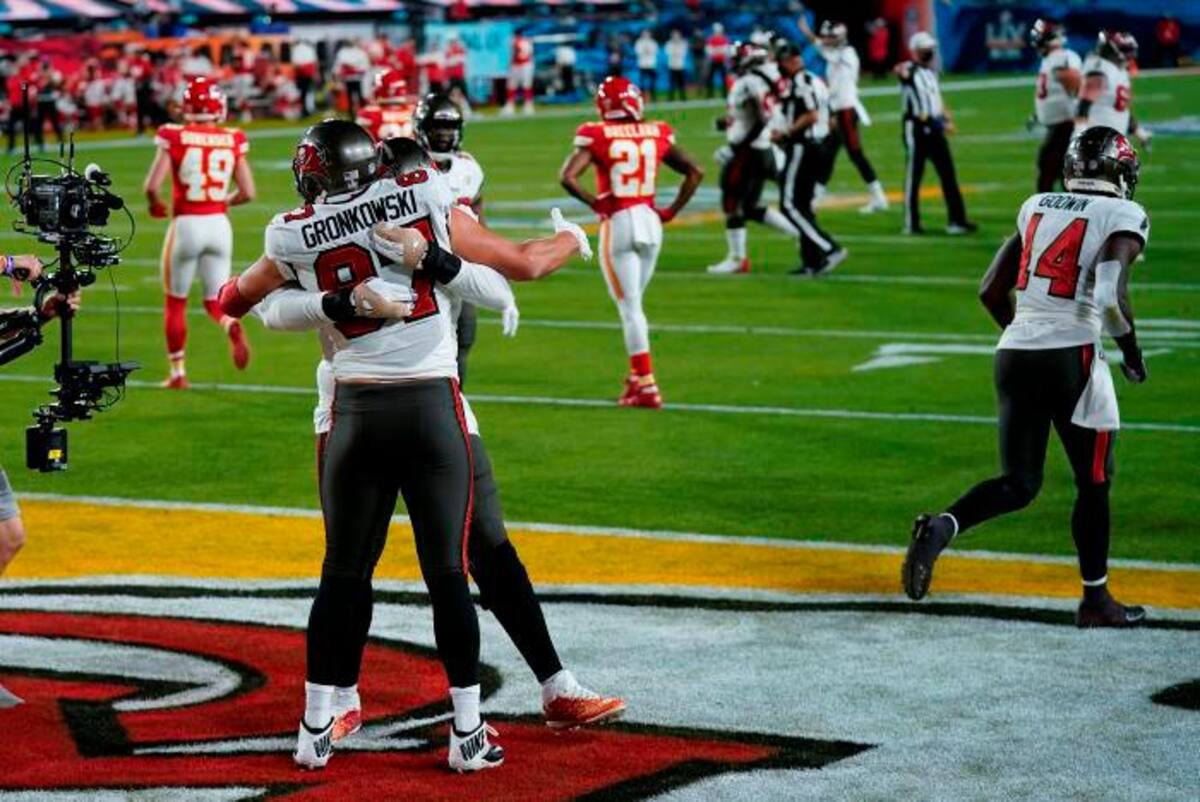 Bucaneers consiguen el primer Touch Down del partido. // AP