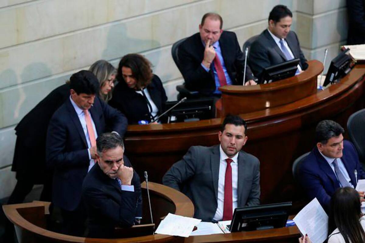 Congresistas piden al Gobierno militarizar las ciudades en la cuarentena