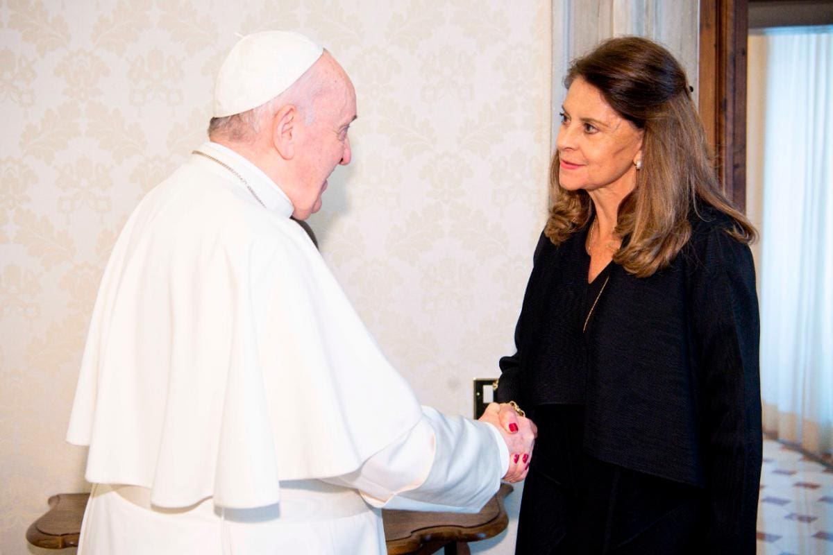 Vicepresidenta habla con el papa Francisco de pobreza y narcotráfico