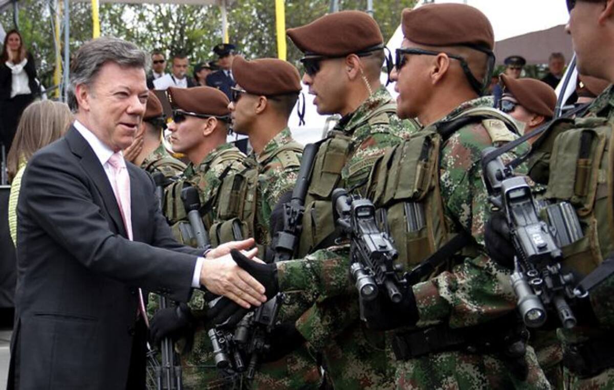 El mandatario dio su apoyo a las Fuerzas Militares a través de su cuenta en Twitter. COLPRENSA