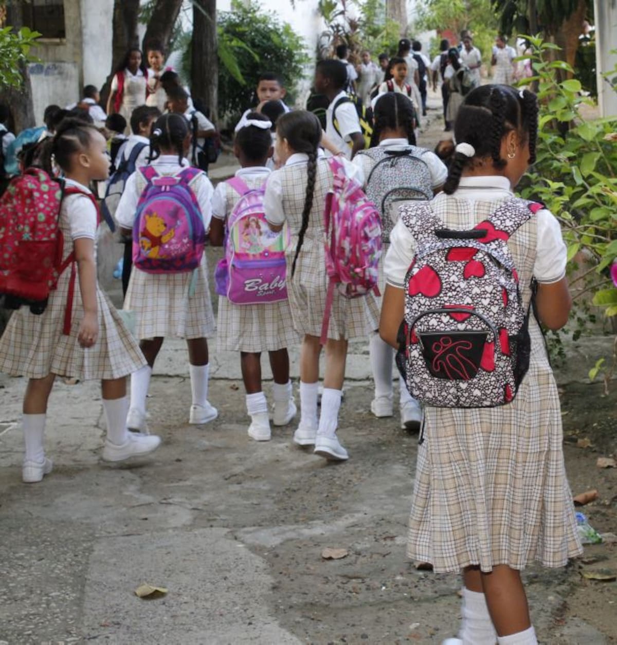 Estudiantes del colegio Nuestra Señora del Carmen, en Chiquinquirá, tras el regreso a clases. Julio Castaño.