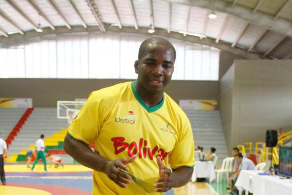 Jarlis Mosquera peleará por el oro de la lucha libre