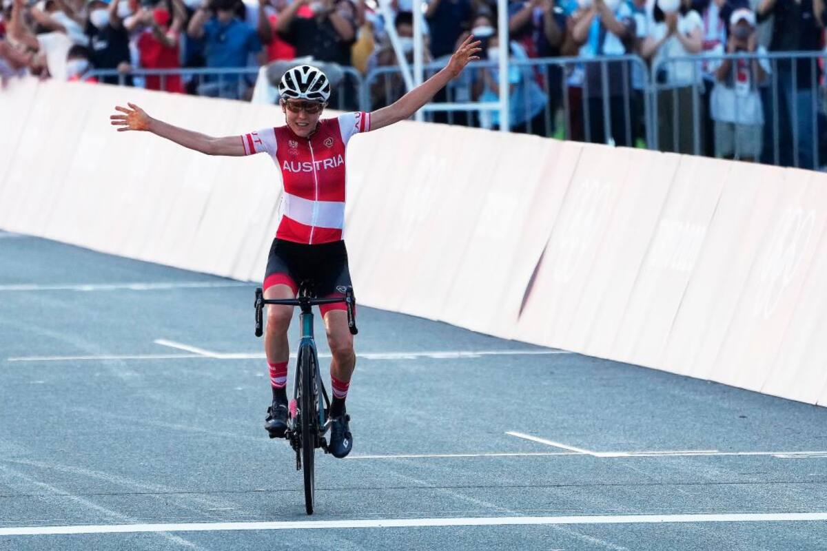 Austríaca Kiesehhofer sorprendió en el ciclismo de ruta femenino