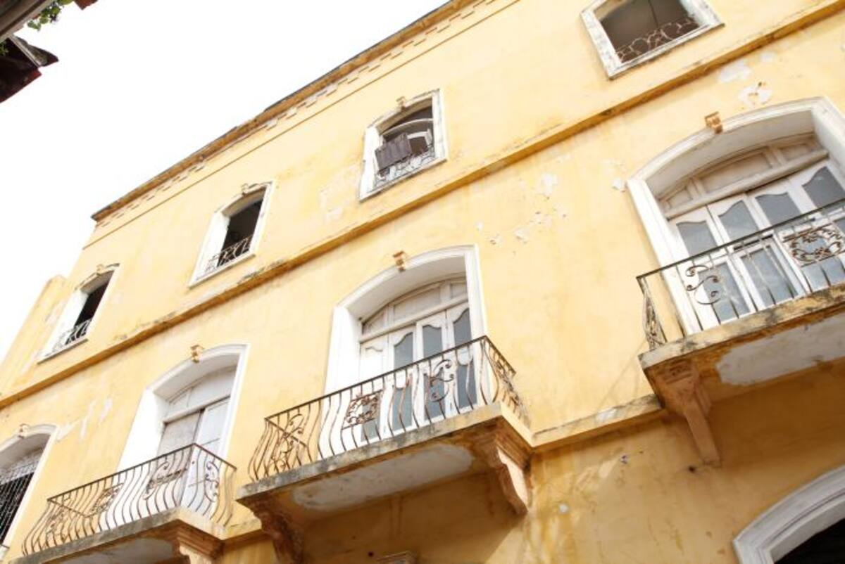 Edificio Fuentes (Calle Sargento Mayor). ///Julio Castaño-El Universal.