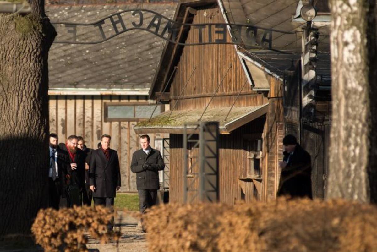 Visita del primer ministro británico, David Cameron a Auschwitz, campo de concentración nazi, al sur de Polonia. AP Jarek Praszkiewicz