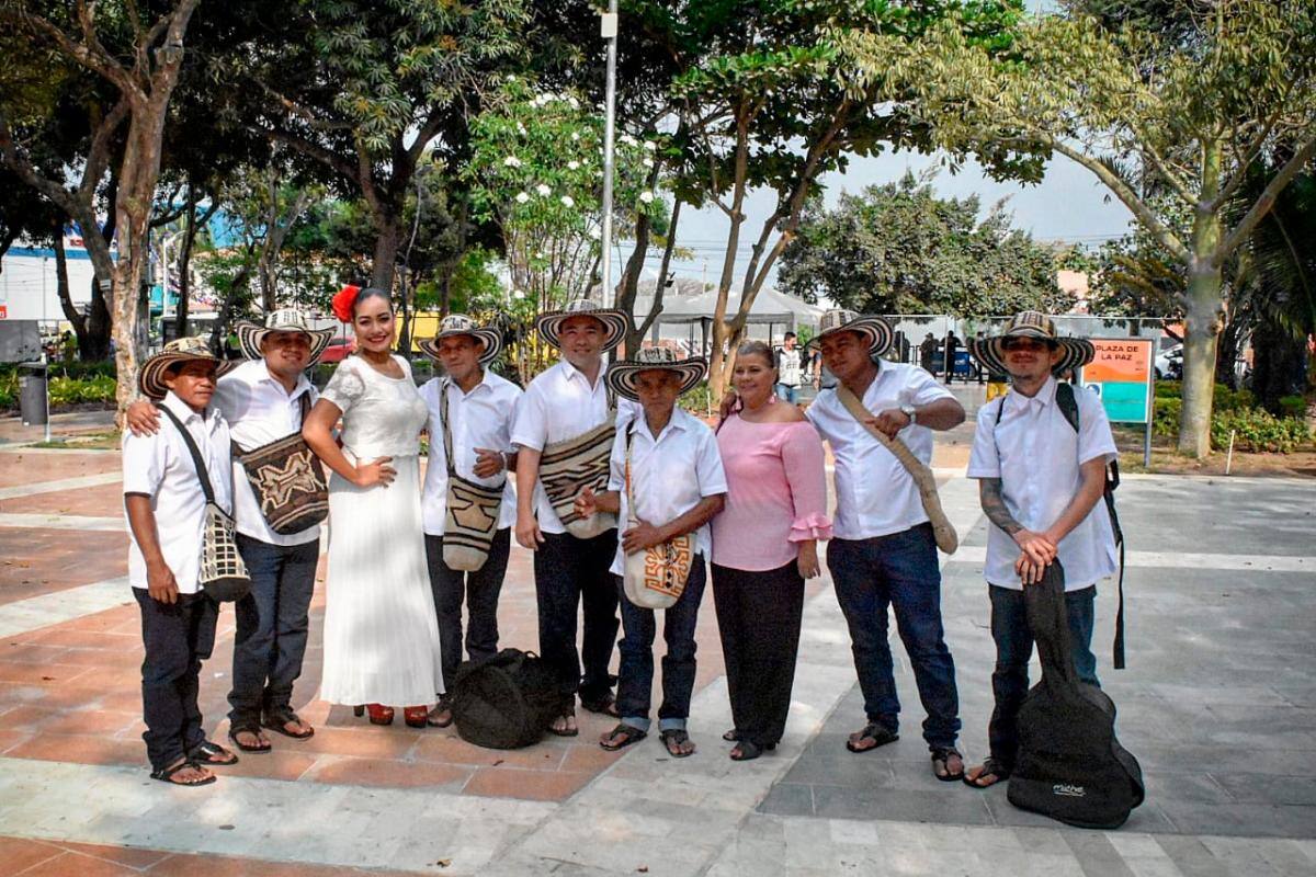 Carmen Alicia Caro y las gaitas de San Jacinto