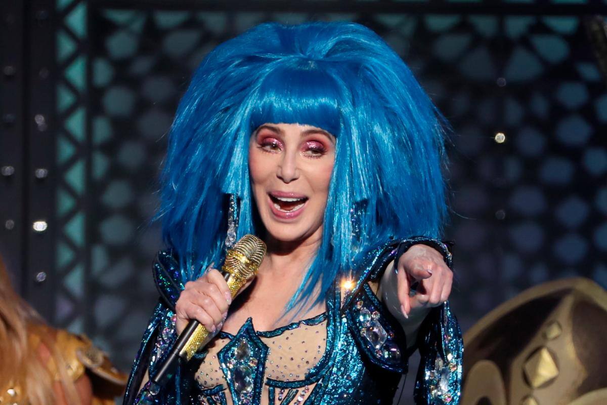 Cher cantará en español y todo por el coronavirus