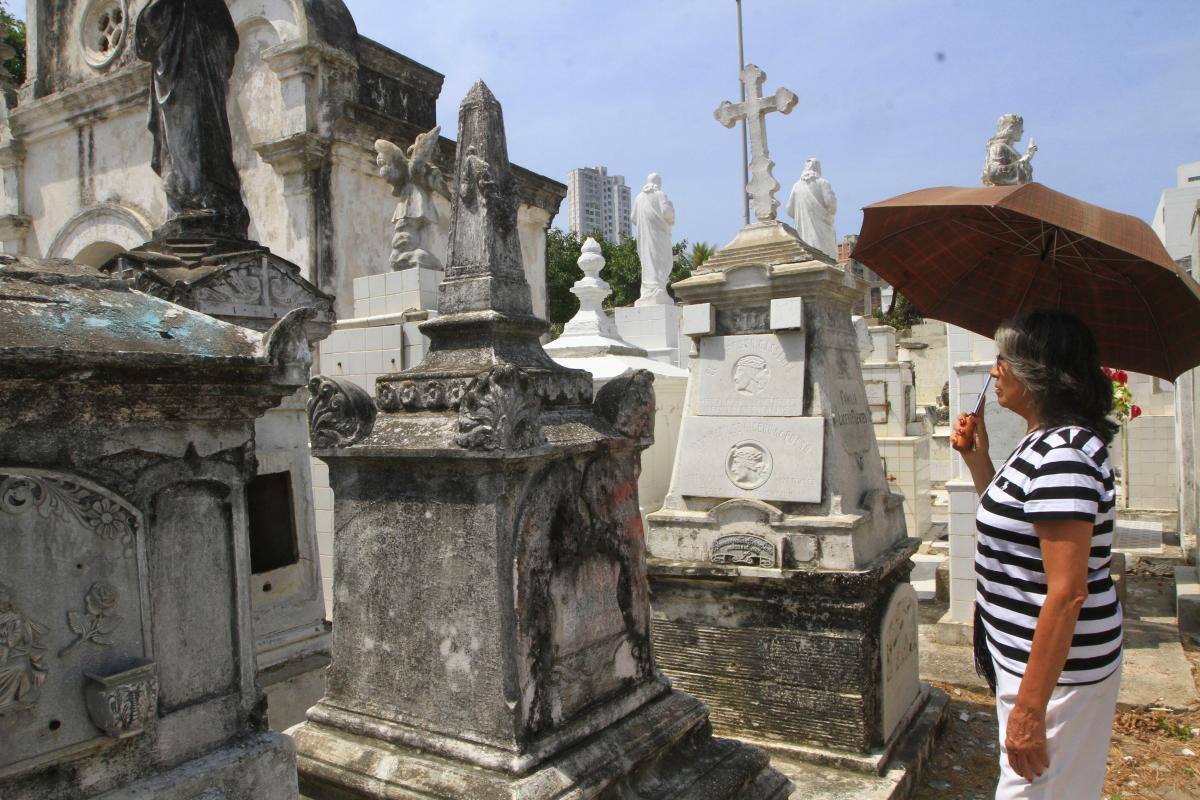 Mausoleos o el reposo de nuestros antepasados