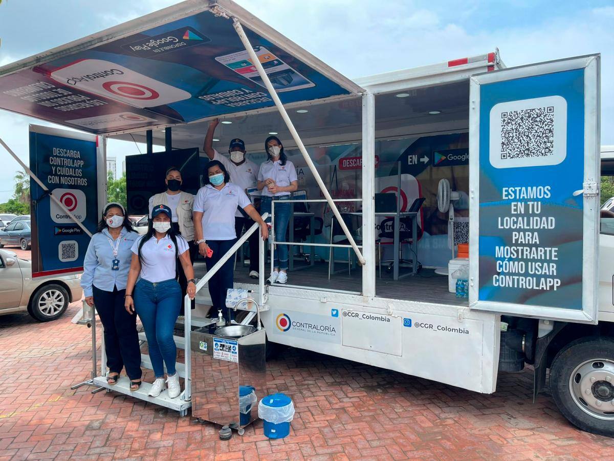 La Contraloría General de la Nación socializa su aplicación ControlApp por todo el país. Esta semana estuvieron en Cartagena. // Cortesía