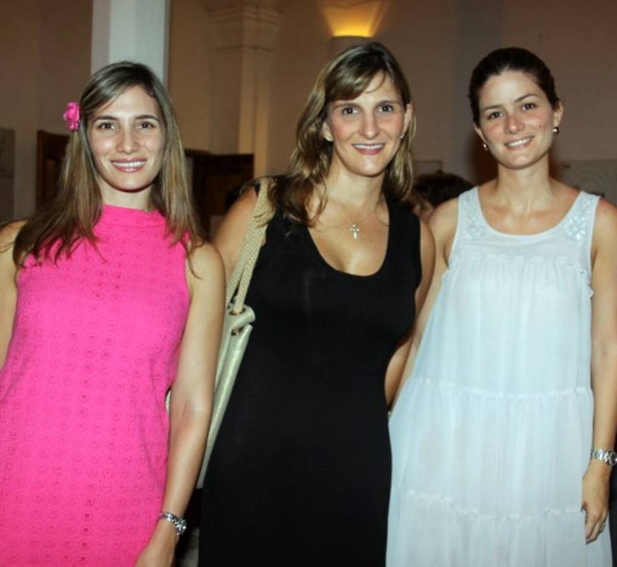 Mery Sabagh de Barbosa, Cristina de Barraza y Paola Dávila Pestana.