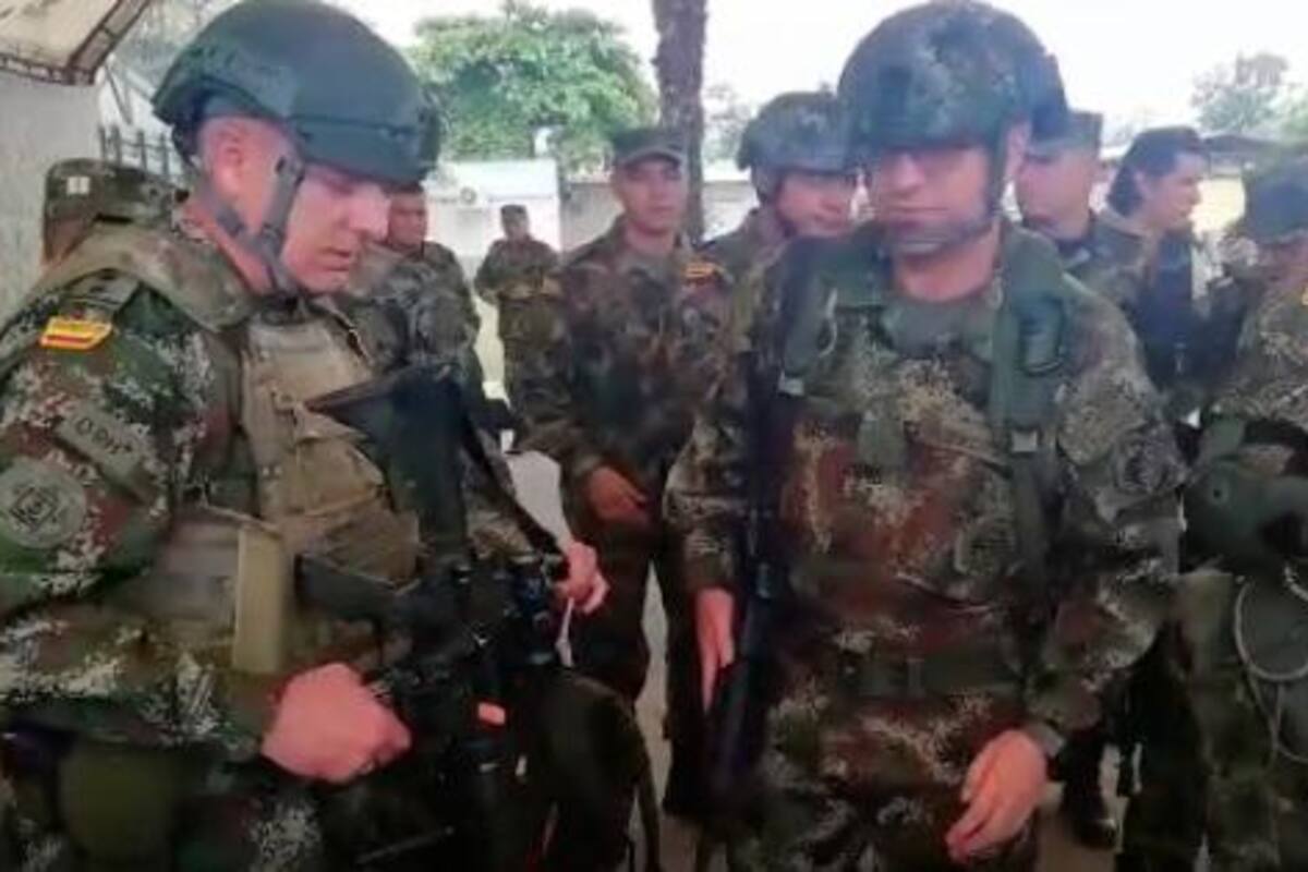Bases militares colombianas en frontera venezolana reciben orden de acuartelamiento