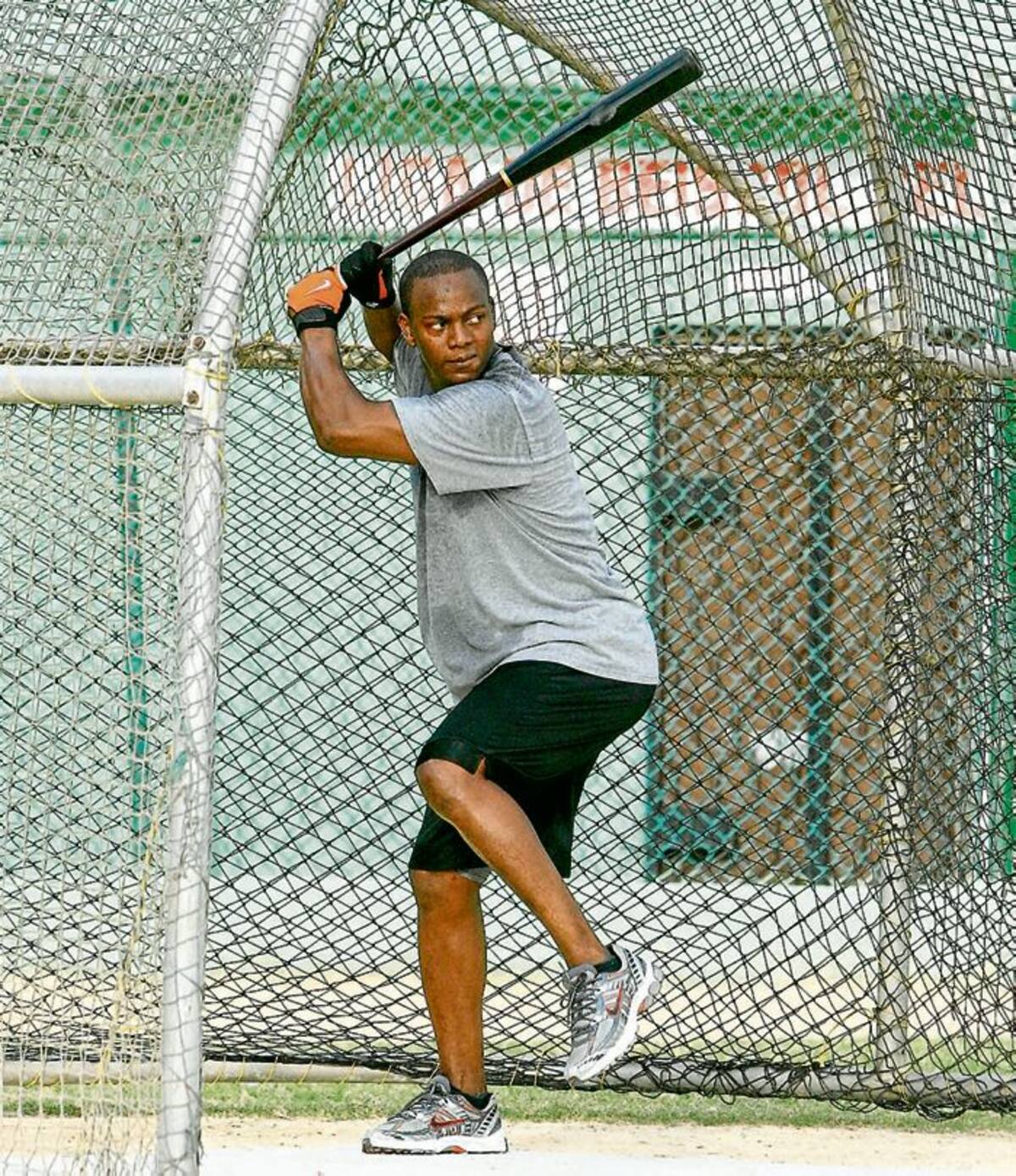 Edgar Rentería es el jugador estandarte de la selección Colombia para la Eliminatoria al Clásico Mundial de Béisbol en Panamá. Archivo