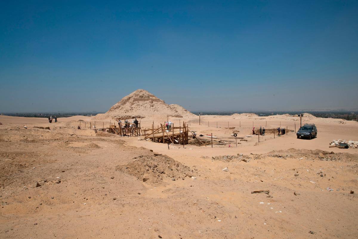 Así luce tumba de jefe de soldados de hace 25 siglos hallada en Egipto