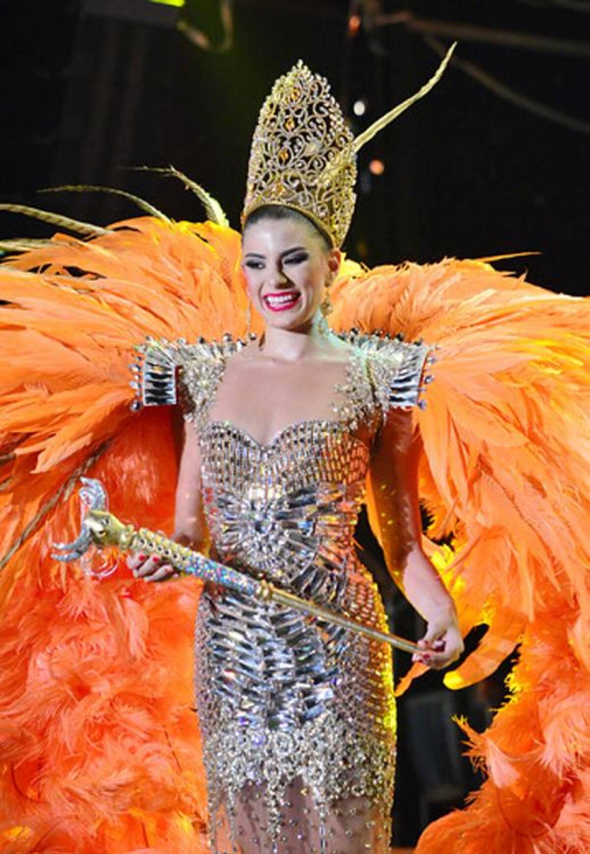 Cristina Felfle Fernández de Castro, reina del Carnaval 2015. RAFAEL POLO AVELLANEDA - COLPRENSA