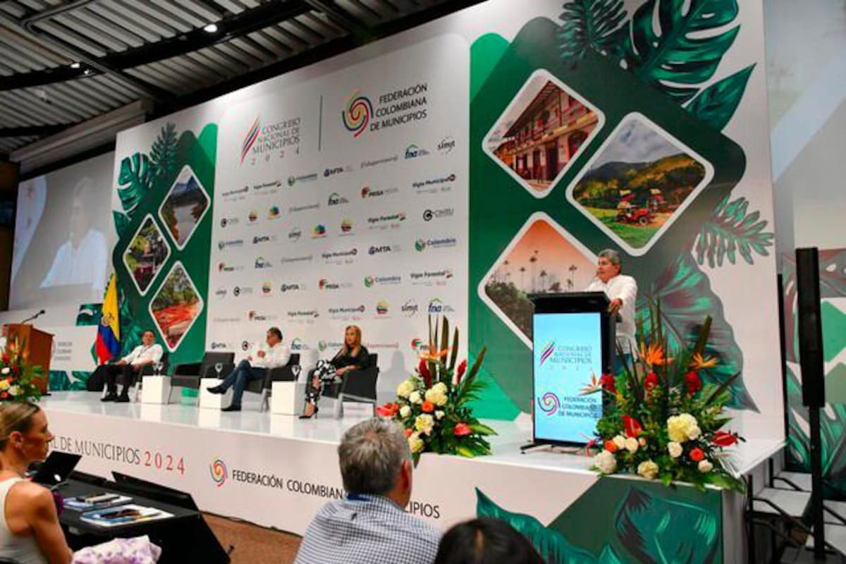 Esto fue lo que le pidieron los alcaldes al gobierno Petro