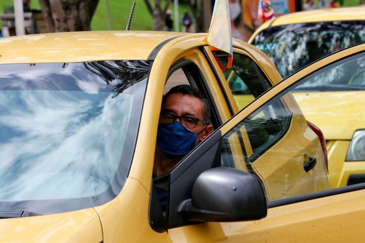 ¡Sin bloquear vías! Taxistas de Cúcuta se unieron al paro nacional
