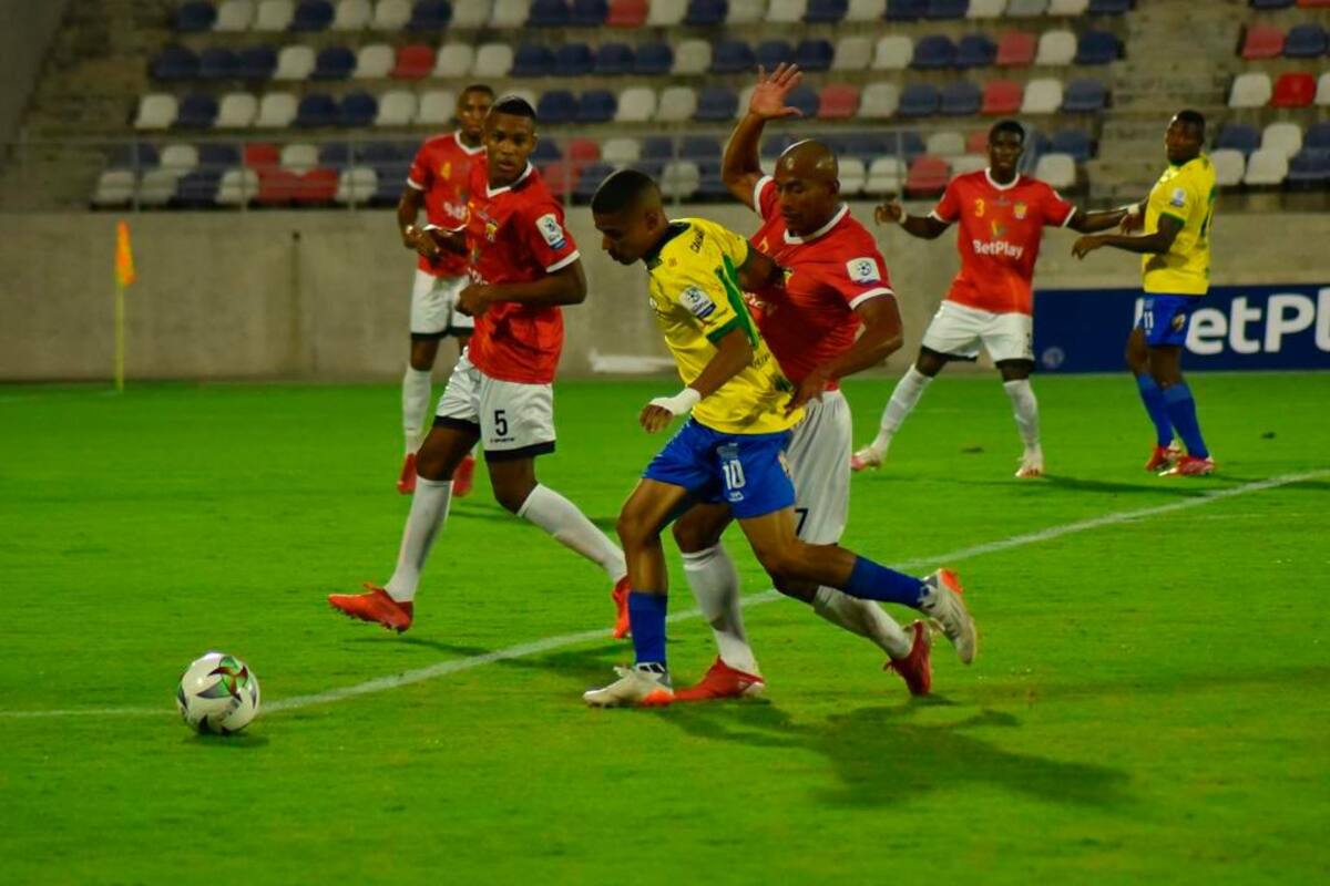 Real Cartagena, líder del Torneo de la Primera B