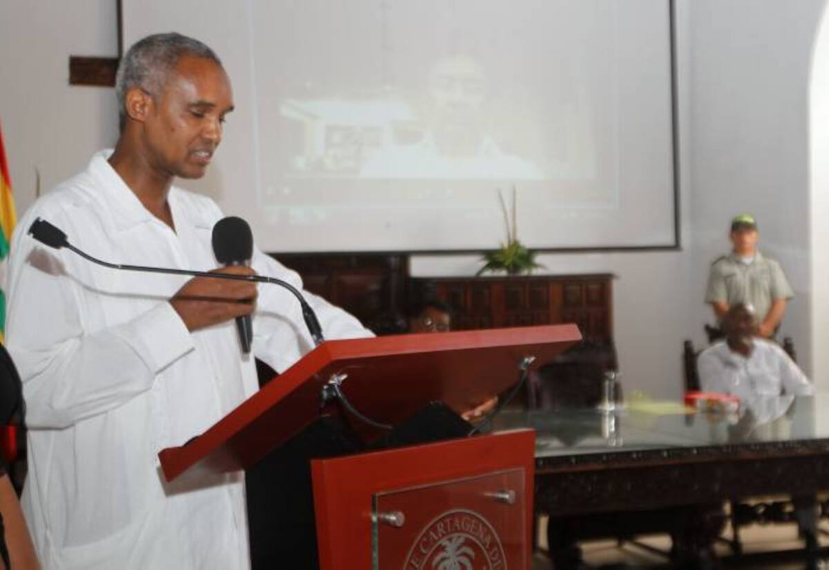 Ali Daut Mohamed, secretario permanente del Ministerio de Medio Ambiente de Kenia tomó la palabra durante la rueda de prensa. JULIO CASTAÑO - EL UNIVERSAL -