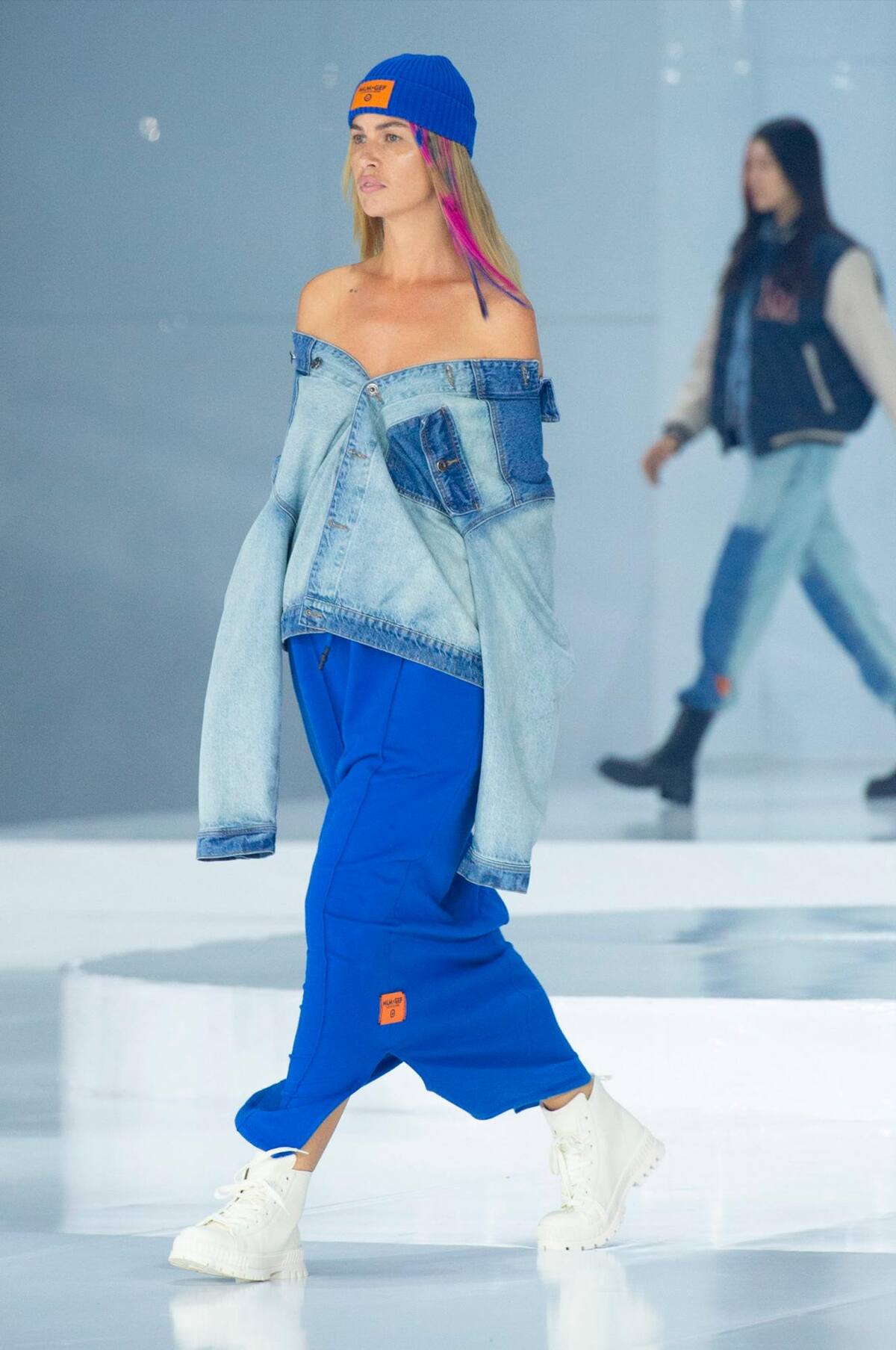 Los outfits tienen un importante estilo urbano.//Foto: Inexmoda.