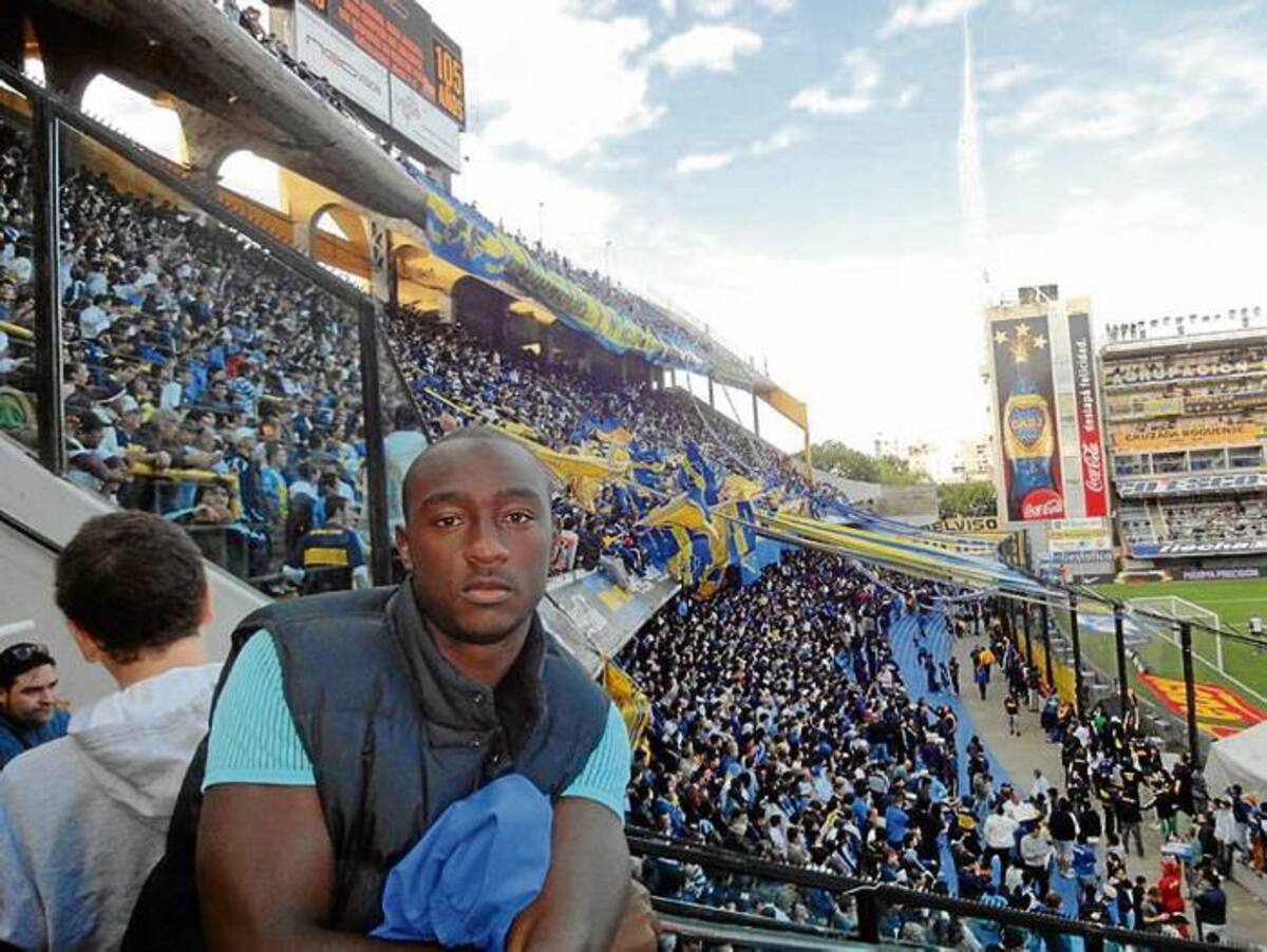 Oswaldo Blanco en el estadio La Bombonera, casa del encopetado Boca Juniors. Cortesía