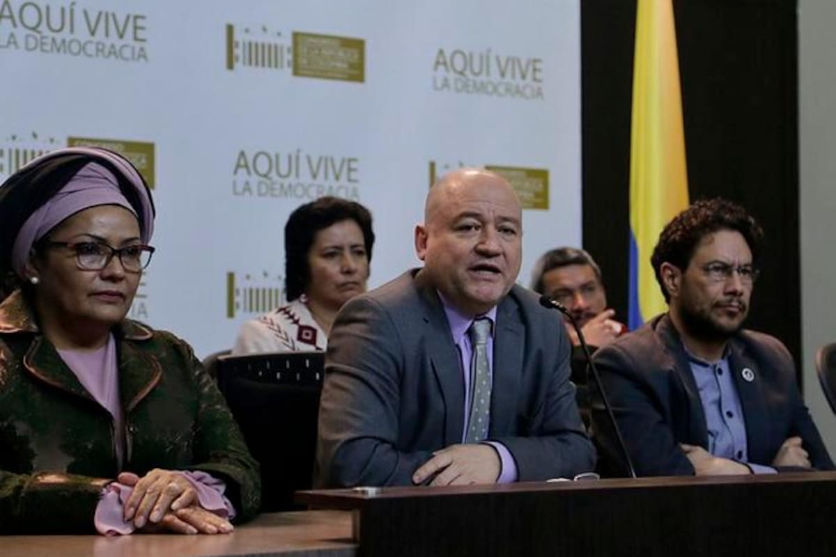 Farc convocó cacerolazo para rechazar asesinato de excombatientes