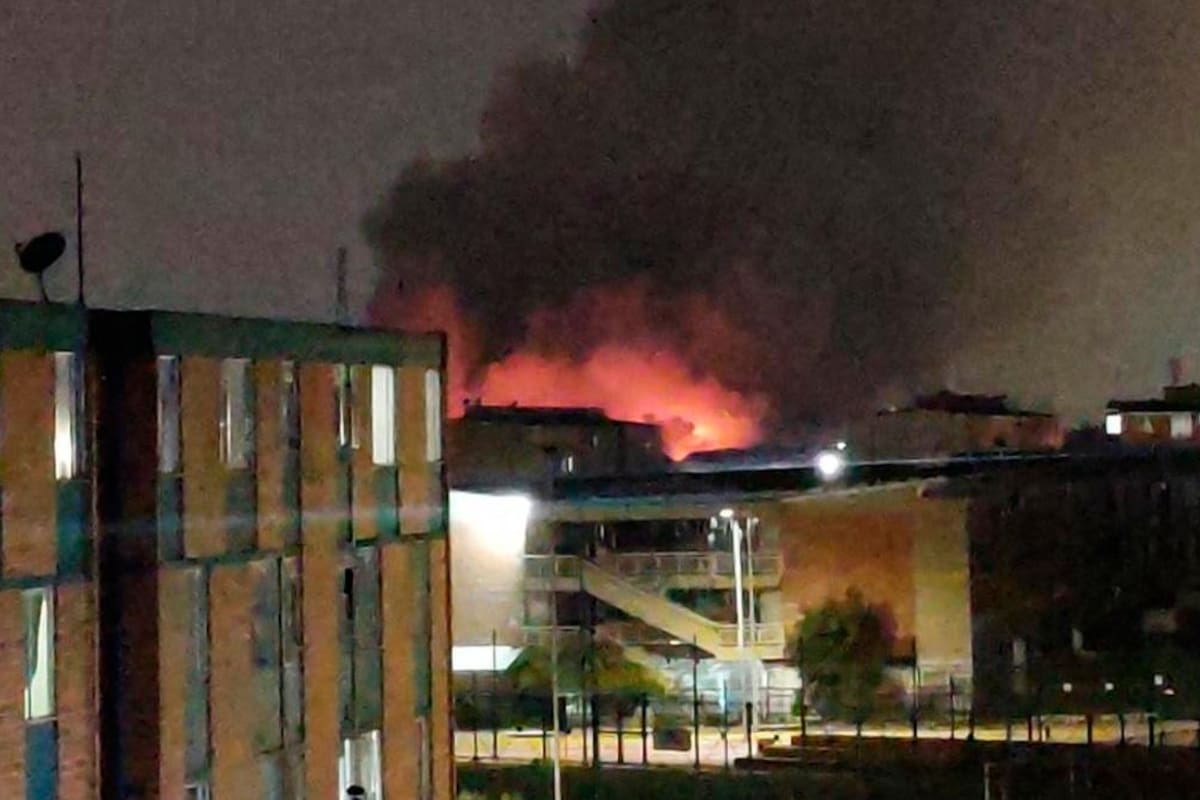 Video: Atienden emergencia en Bogotá tras fuerte incendio