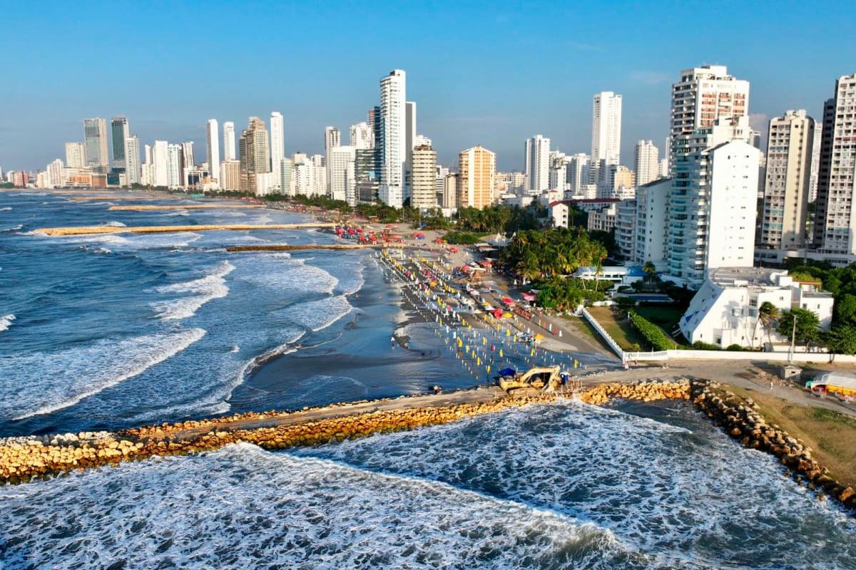 Vídeo: las impresionantes imágenes que deja el mar de leva en Cartagena