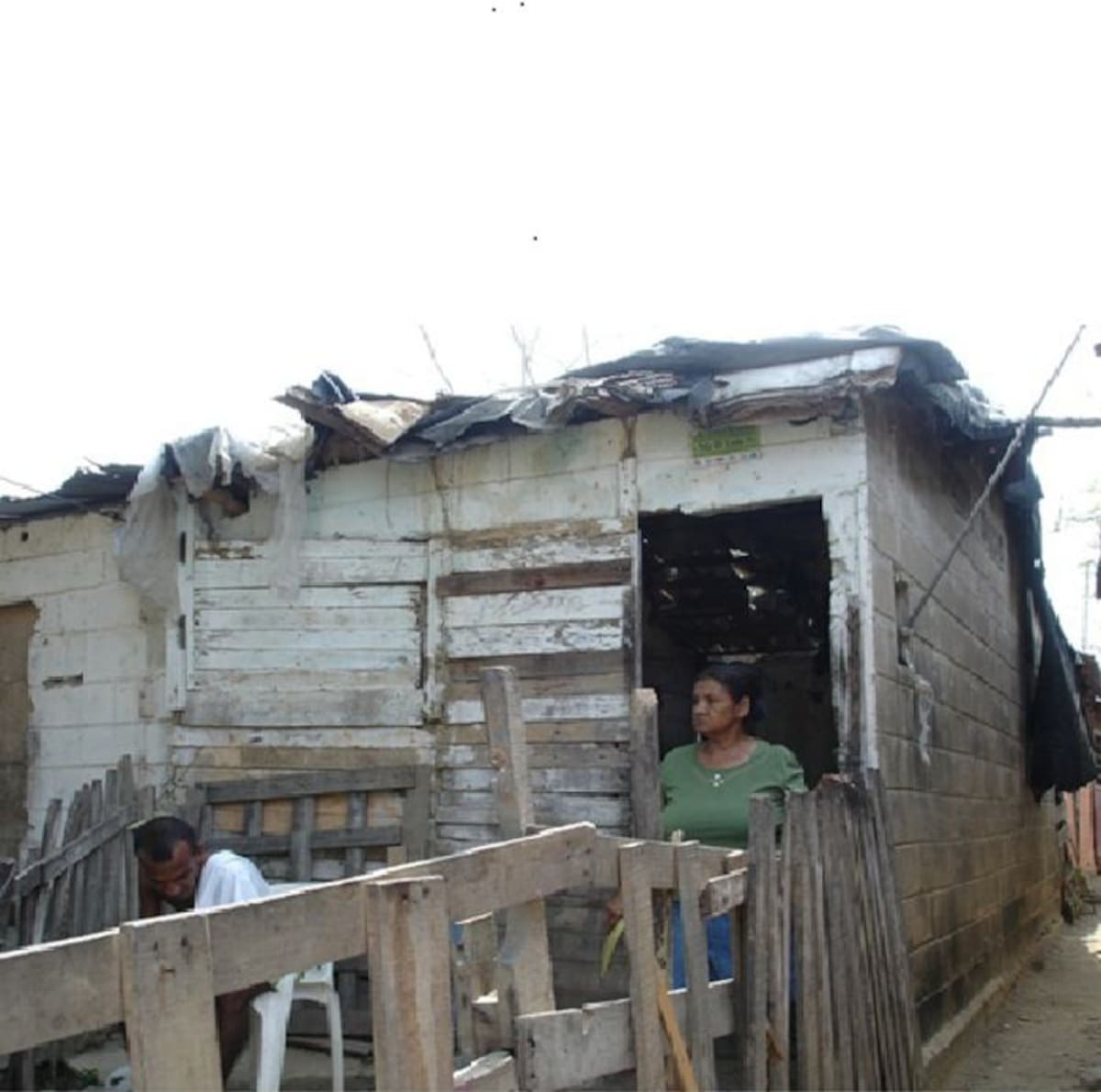 Con presentar la certificación de propiedad del lote, la fundación se encargó de construirle la casa a Carmen Mendoza.