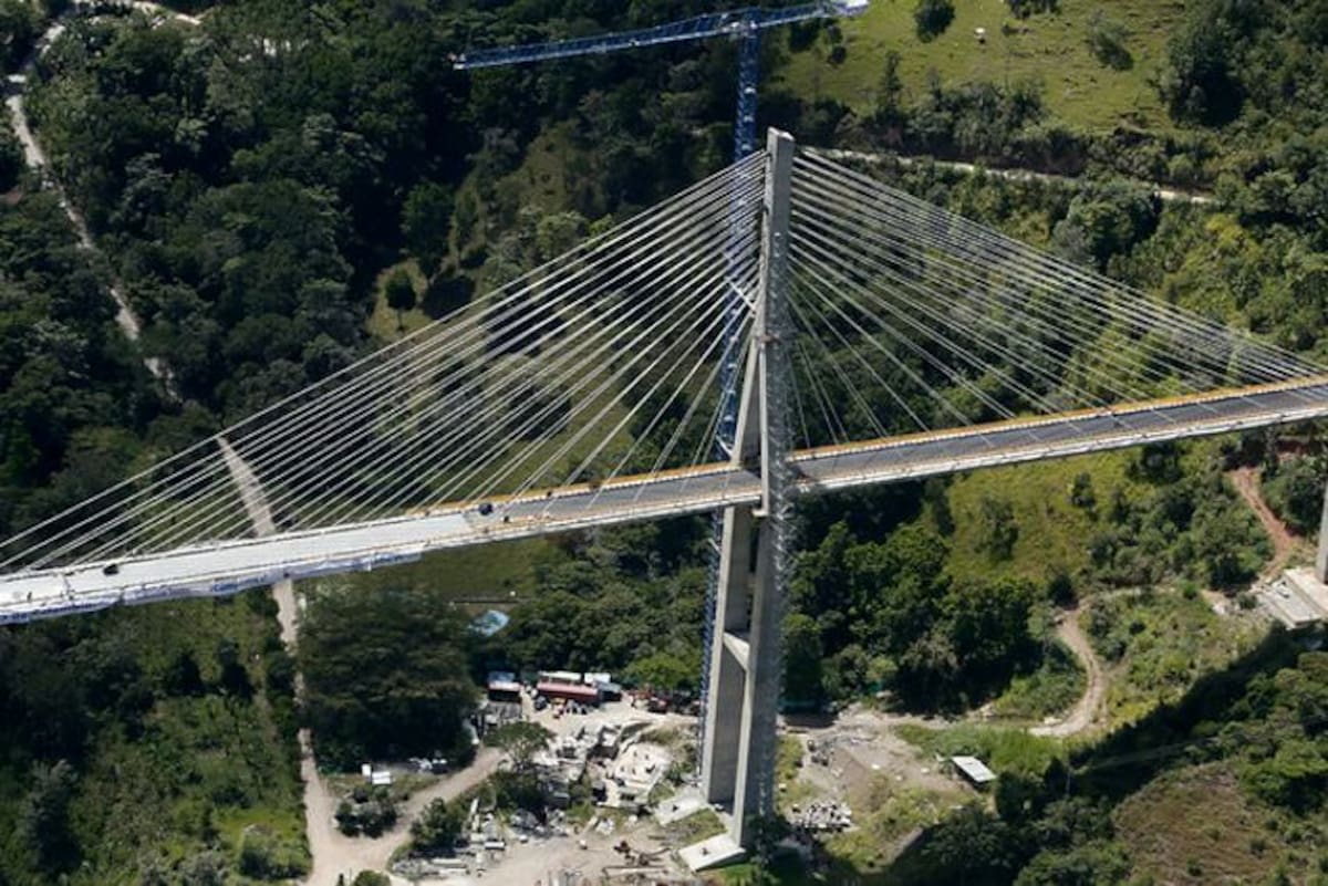 La prueba de carga estaba programada por Sacyr para el próximo martes 20 de noviembre. Colprensa