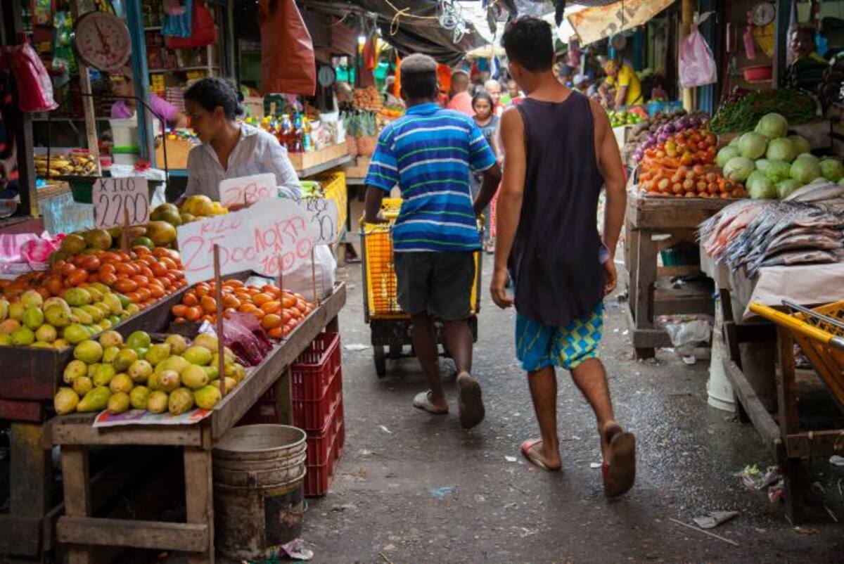 Bazurto es la principal plaza de mercado de la ciudad. Aroldo Mestre