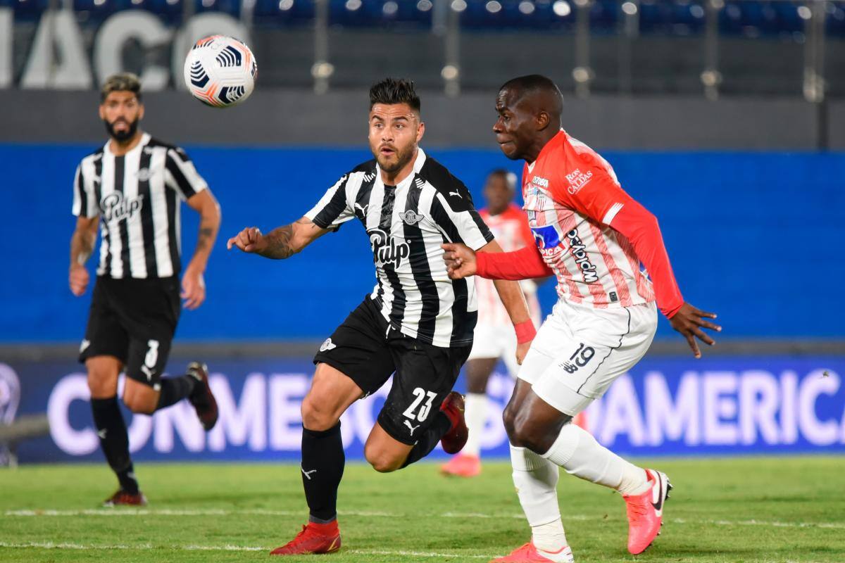Junior ganó, pero se despidió de la Sudamericana