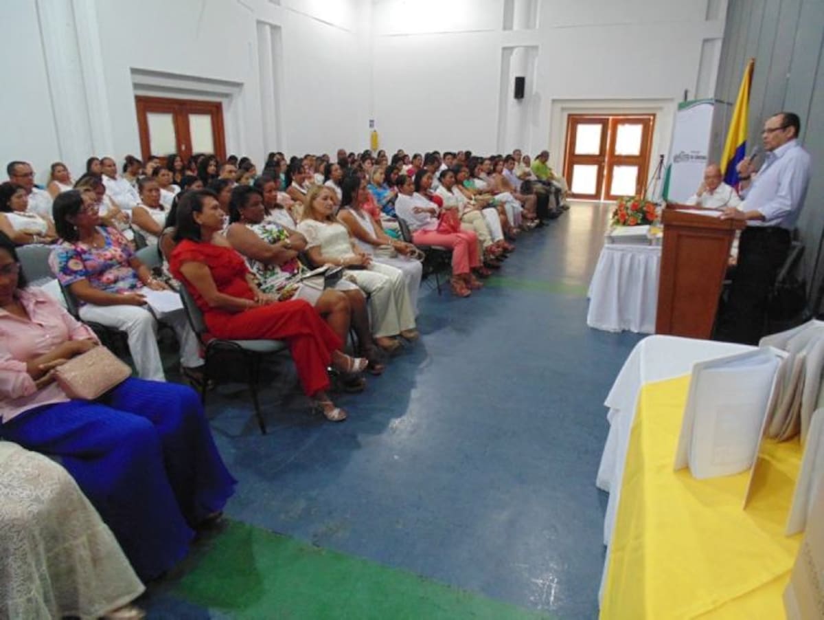 Graduación de 150 docentes en el diplomado de neuroeducación