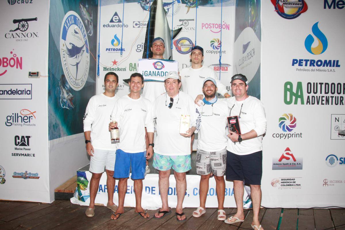 La tripulación de Last Call lidera el Torneo Internacional de Pesca