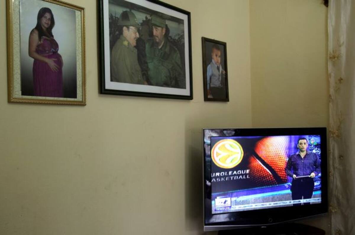 Desde hace un par de semanas, los cubanos están viendo por televisión escenas para ellos insólitas. AP Ismael Francisco