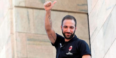 El Chelsea hace oficial la llegada de Higuaín