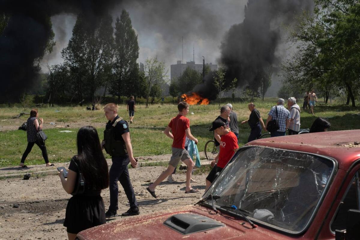 38 heridos en ataque ruso a Ucrania en Járkov
