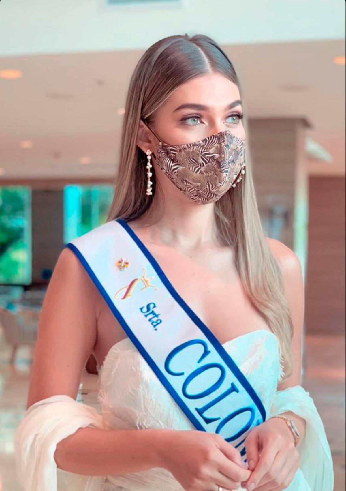 María Fernanda Aristizábal, la Señorita Colombia, estuvo en la sesión solemne.