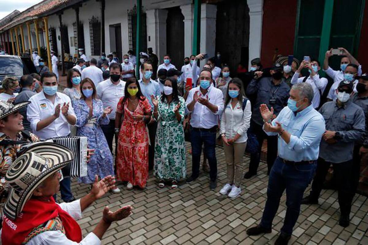 Duque anunció que dejará a Mompox un acuerdo de inversiones por más de $60.000 millones. // Colprensa