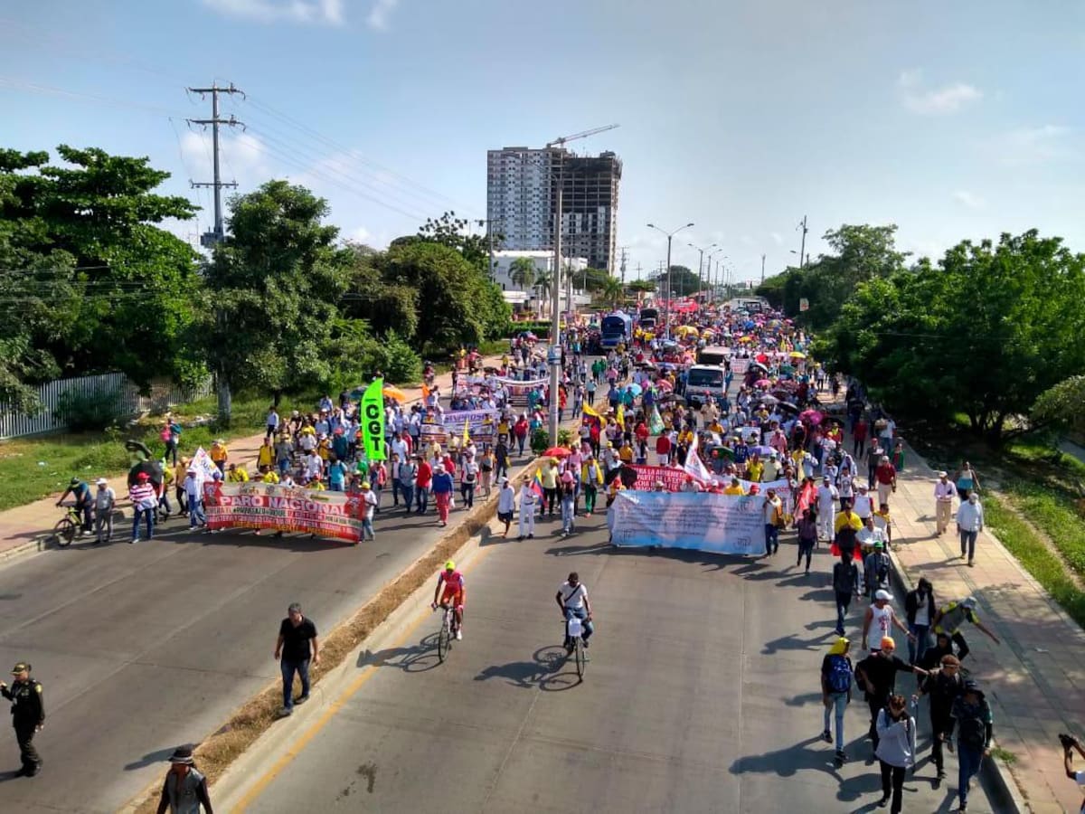 La marcha central salió desde el Napoleón Perea y llegará hasta la Plaza de la Aduana. // Cortesía